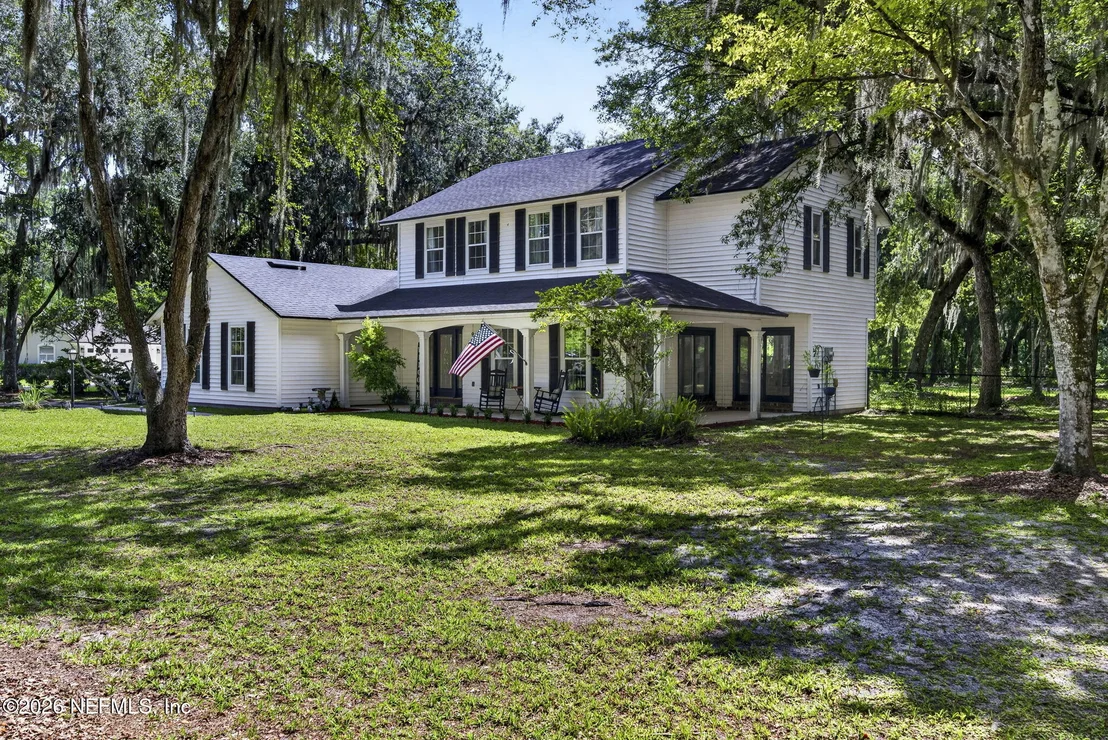 Photo of 8221 FOREST Court