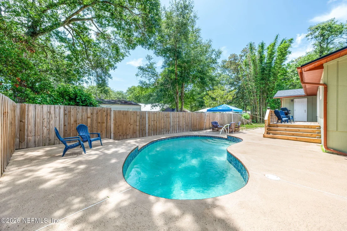 Photo of 507 GENTIAN Road