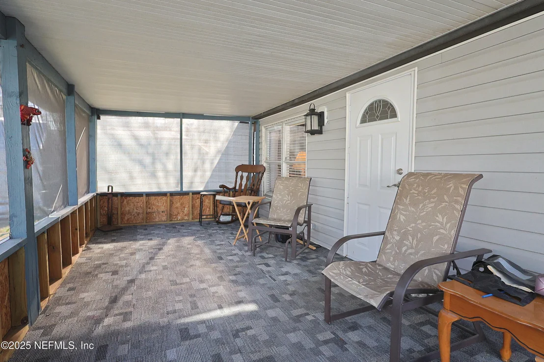 Photo of 138 EDGEWATER Road