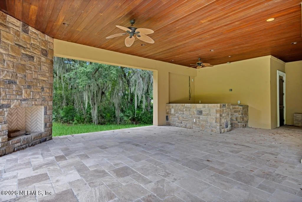 Photo of 164 N RIVER Drive