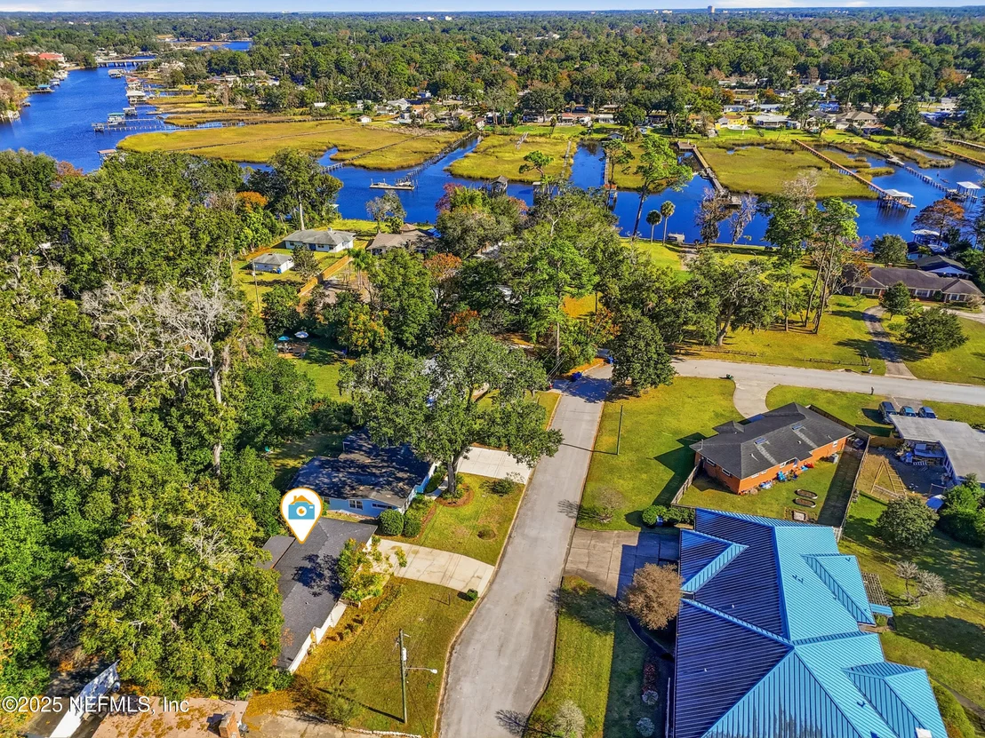 Photo of 2324 BUTTONWOOD Drive