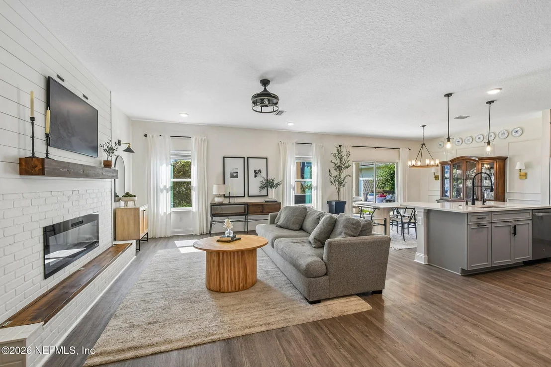 Photo of 37 VICKSBURG Drive