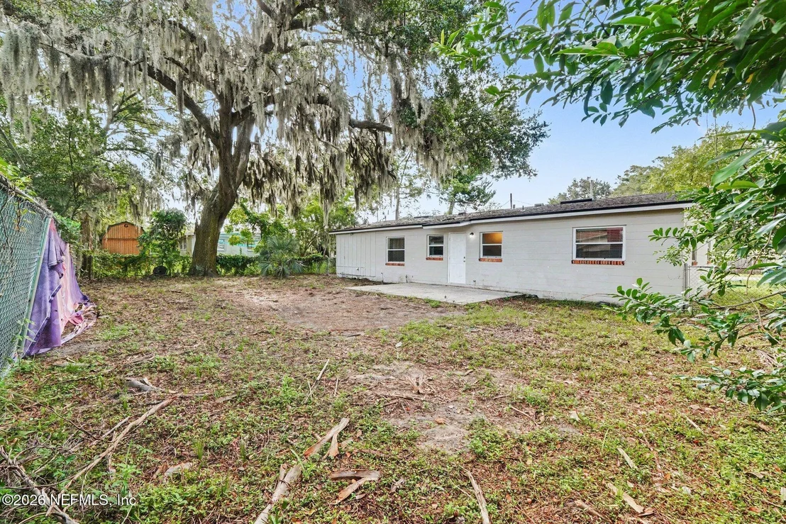 Photo of 6423 SHETLAND Road