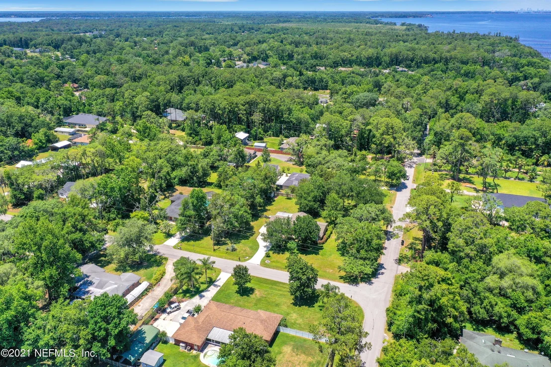 Photo of 141 HOLLYWOOD FOREST Drive
