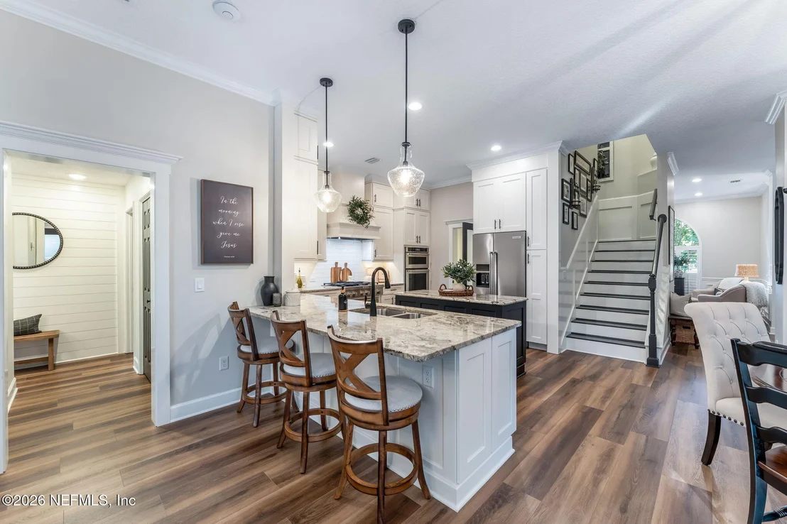Photo of 1204 CREEK BEND Road