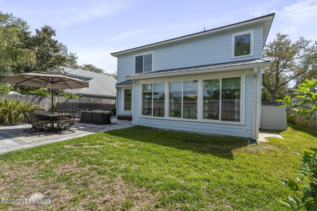 Photo of 2566 MERRILL Boulevard