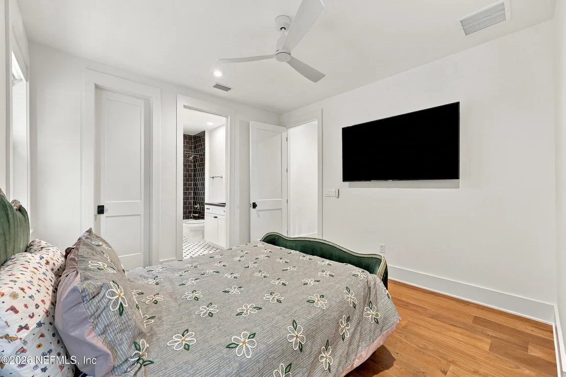 Photo of 3002 OCEAN Drive S