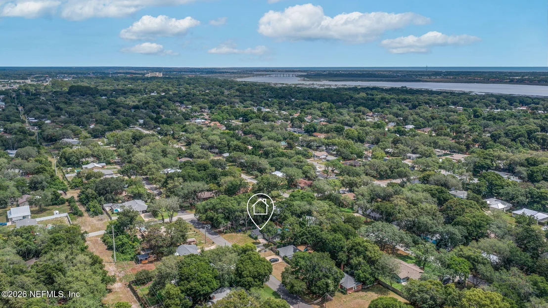 Photo of 507 GENTIAN Road