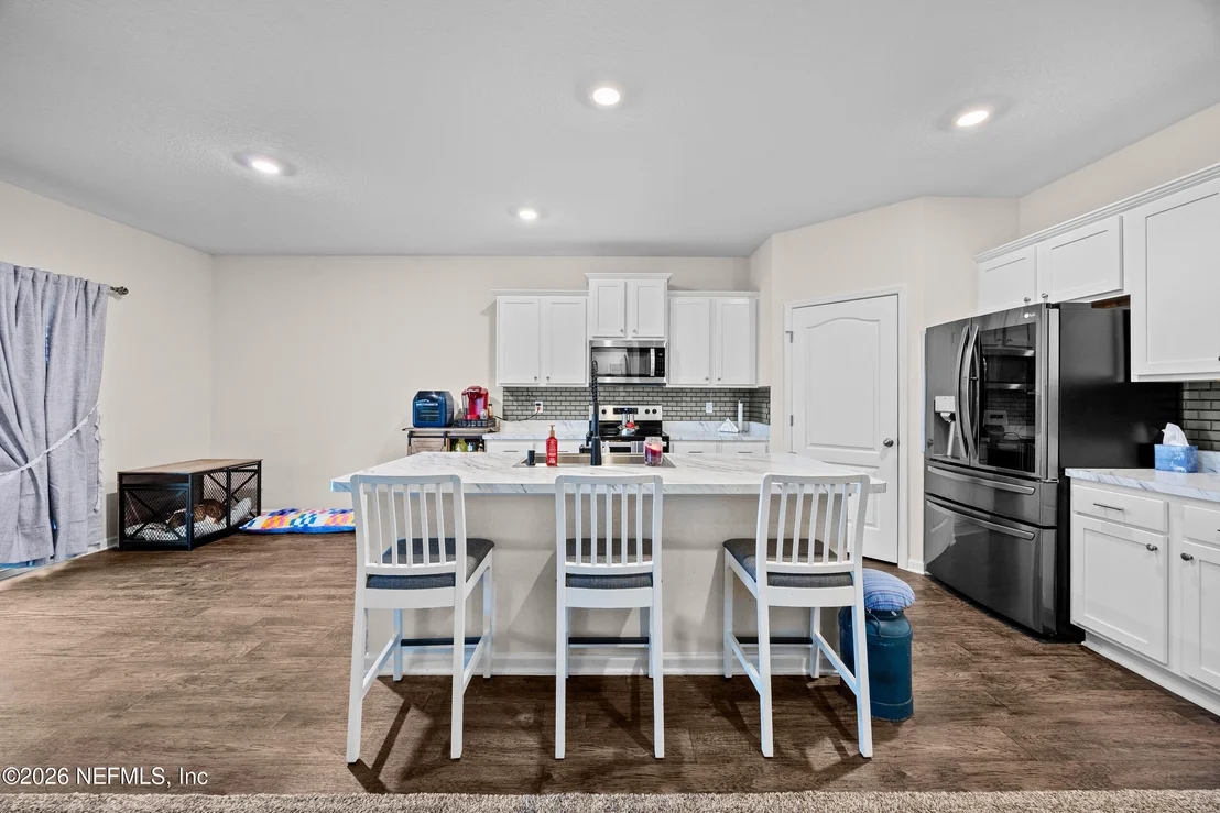 Photo of 70168 ROSEAPPLE Court