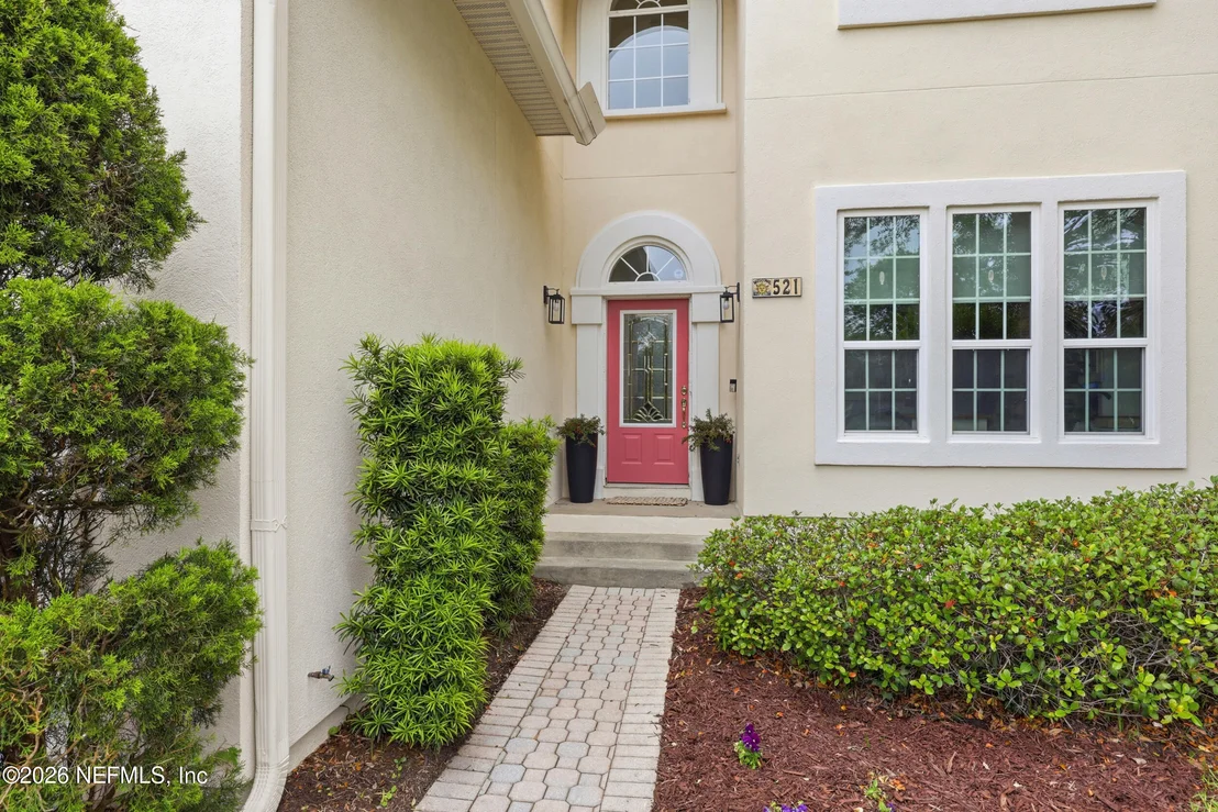 Photo of 521 SUNSET Drive