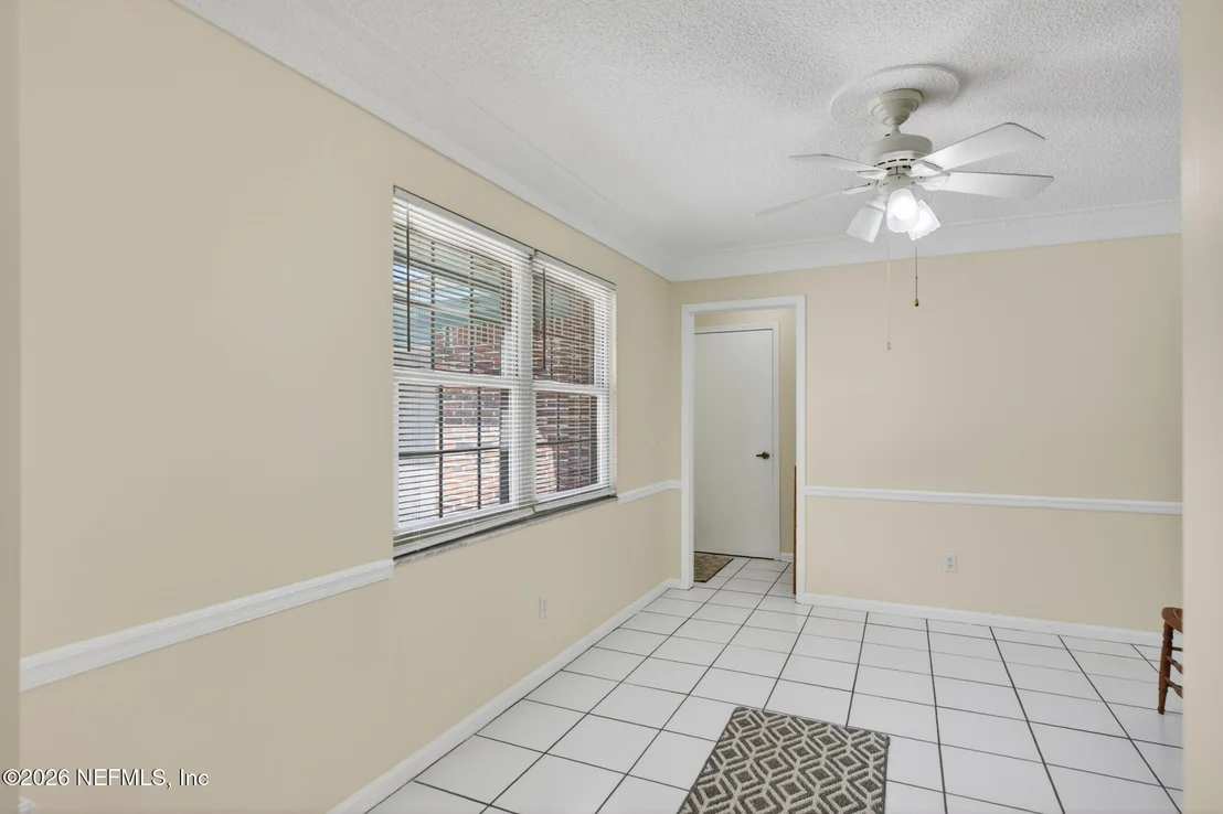 Photo of 1411 FOREST Lane