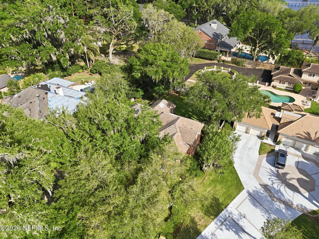 Photo of 2656 BEAUCLERC Road