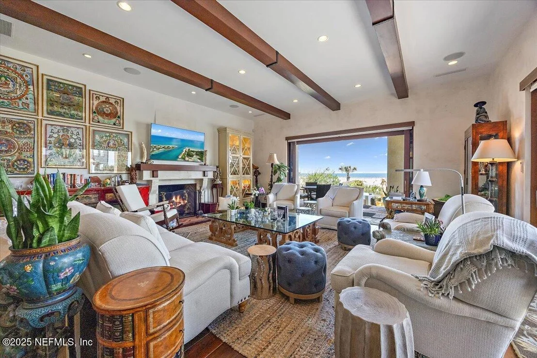 Photo of 1515 BEACH Avenue