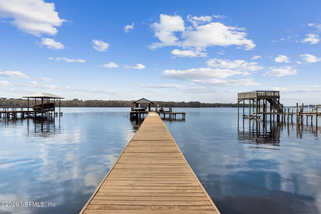 Photo of 208 LAKE GEORGE POINT Drive