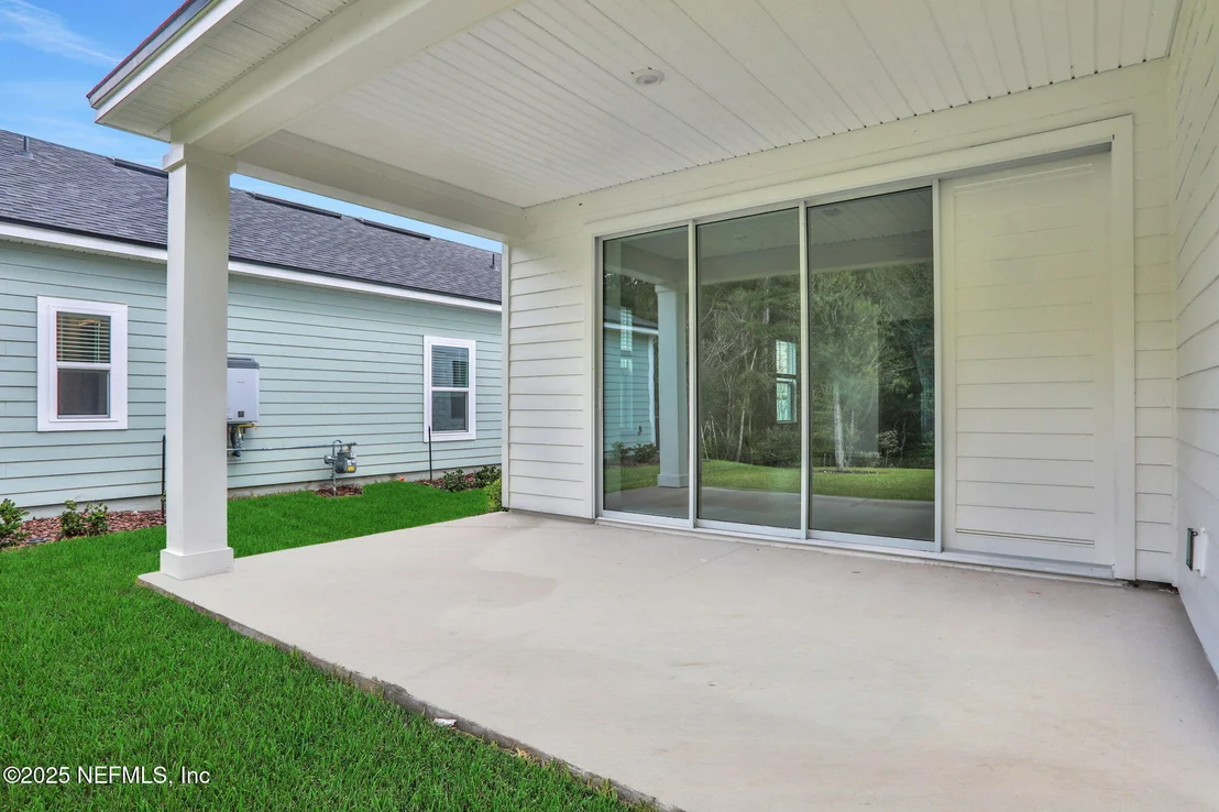Photo of 643 FARMFIELD Drive