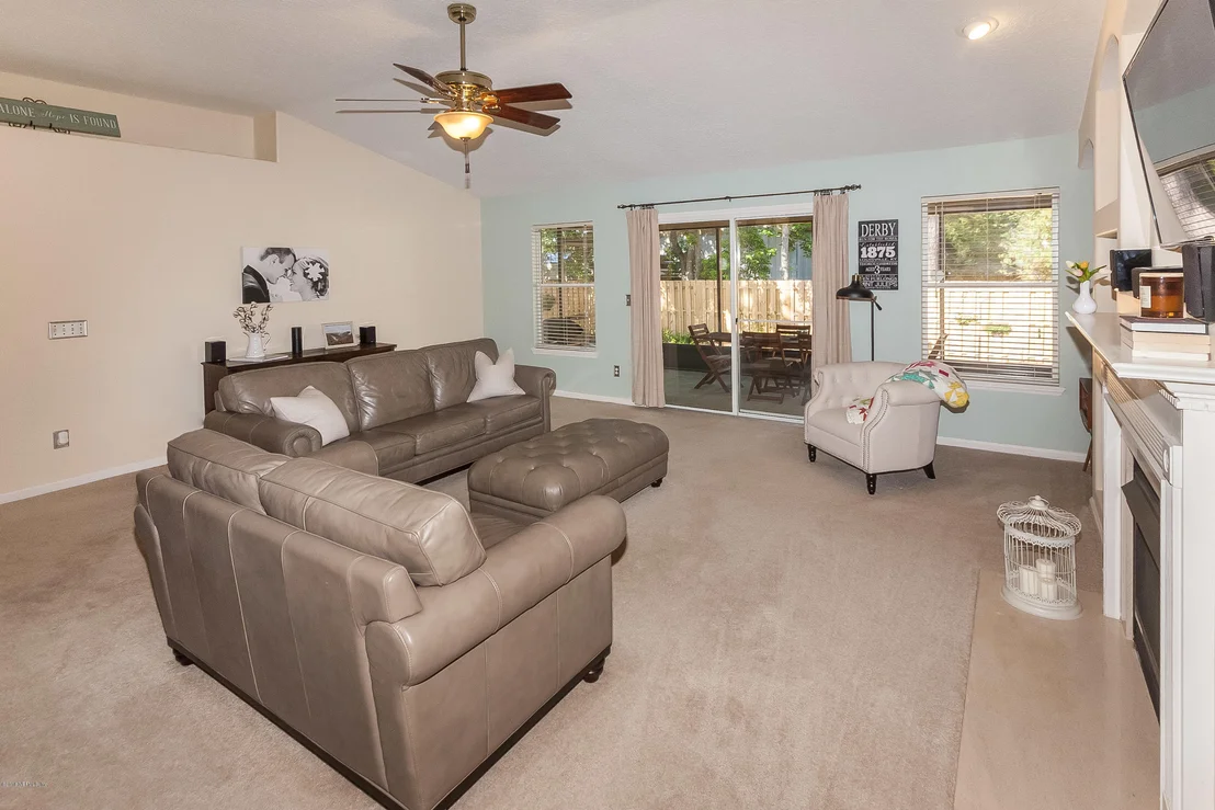 Photo of 1546 BAY HARBOR Drive