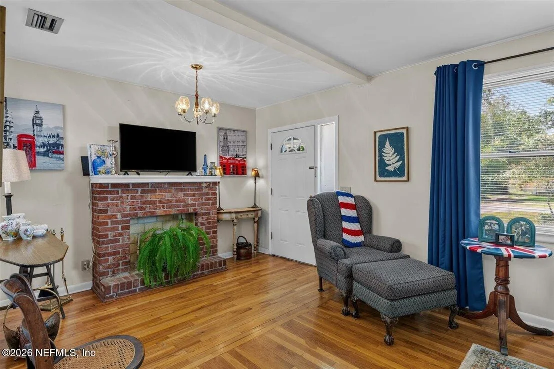 Photo of 4511 CAMBRIDGE Road