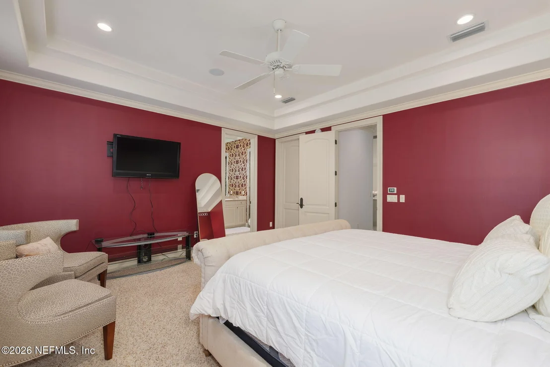 Photo of 24733 HARBOUR VIEW Drive