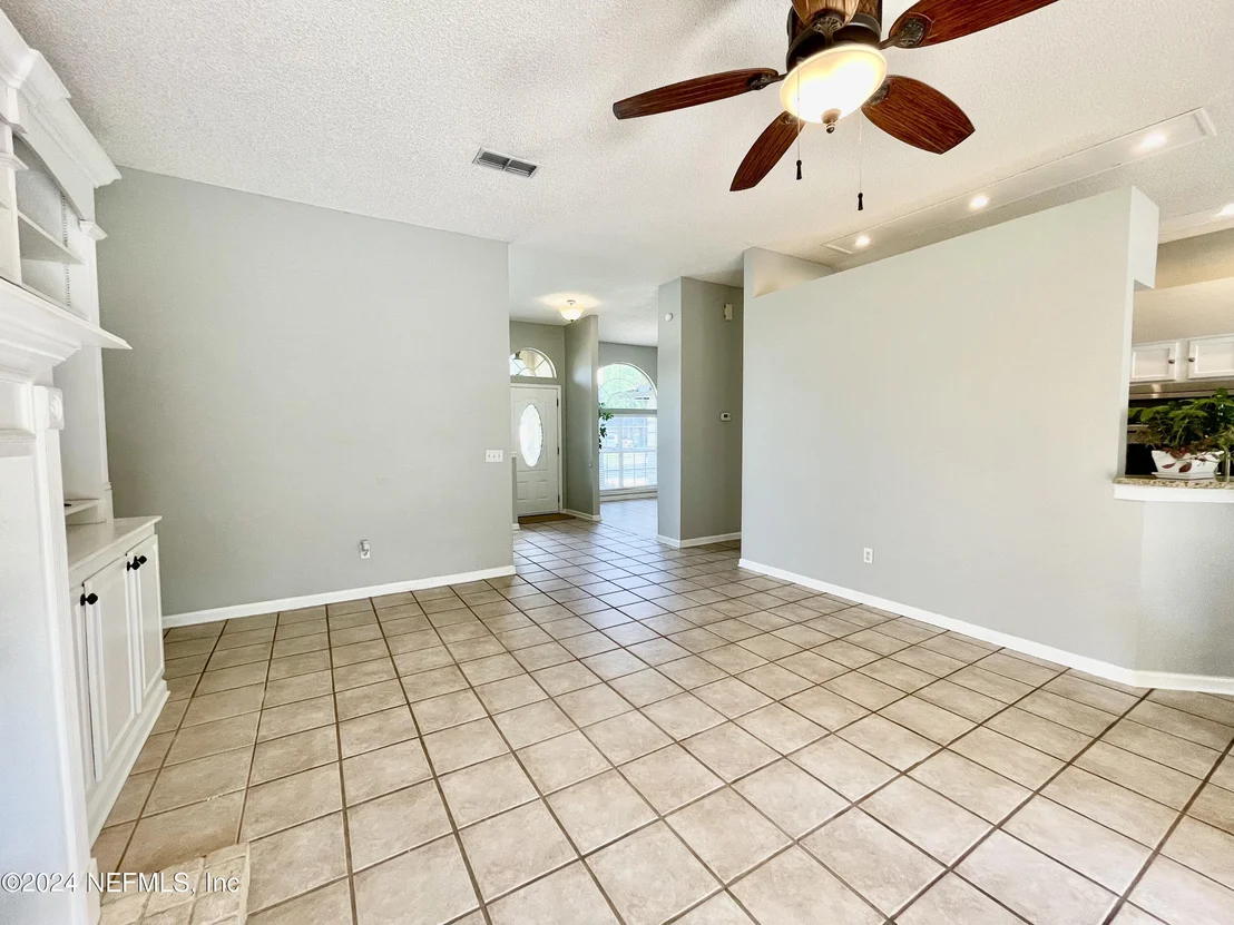 Photo of 1404 GIBRALTER Lane