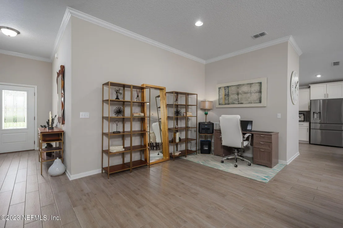 Photo of 210 CEDARSTONE Way