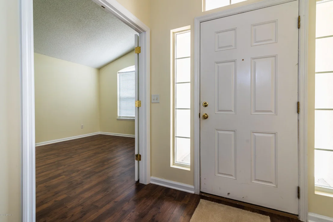 Photo of 817 MACKENZIE Circle