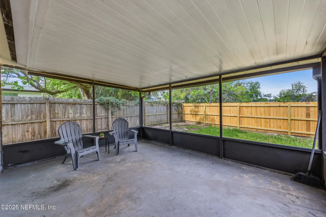 Photo of 1512 MESA Drive