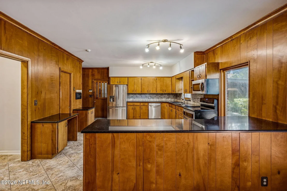 Photo of 4768 QUEEN Lane
