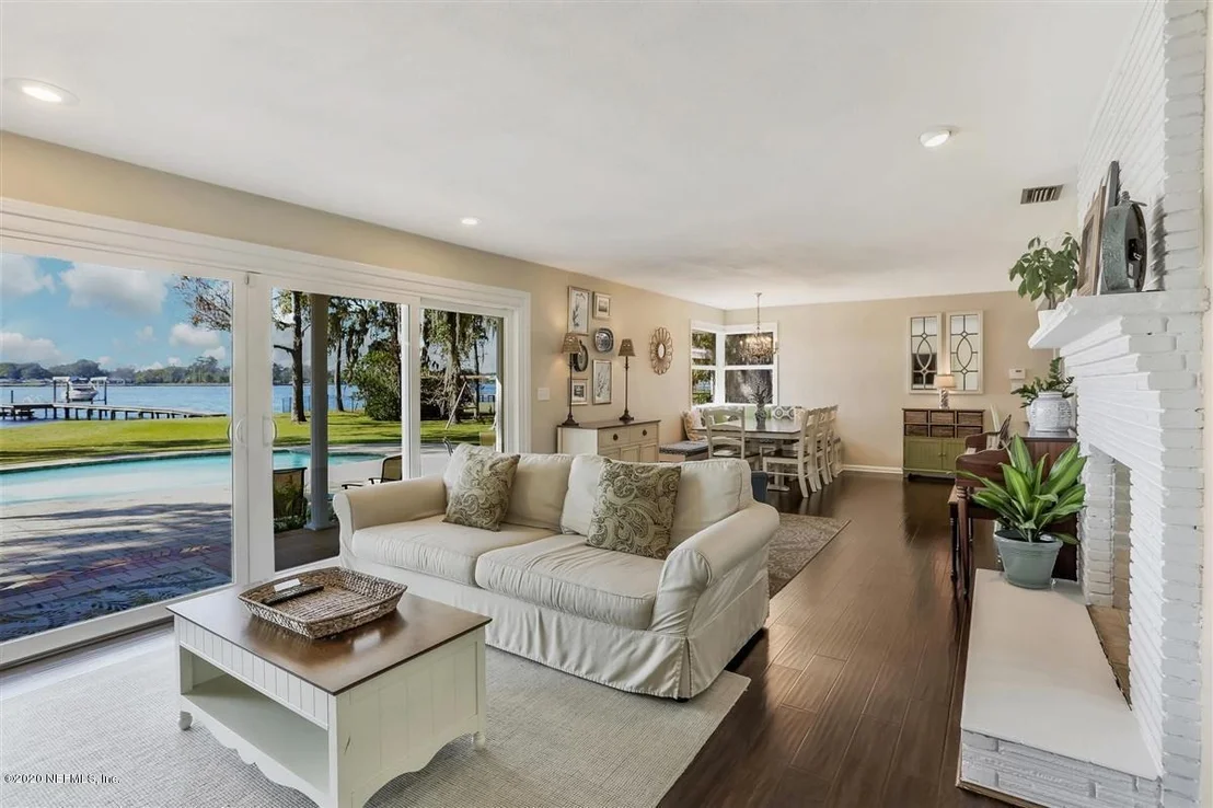 Photo of 348 BROWARD Road
