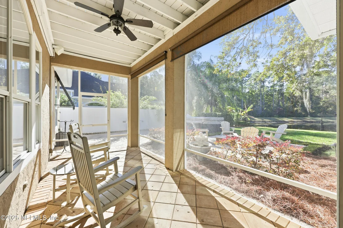 Photo of 537 DANDELION Drive