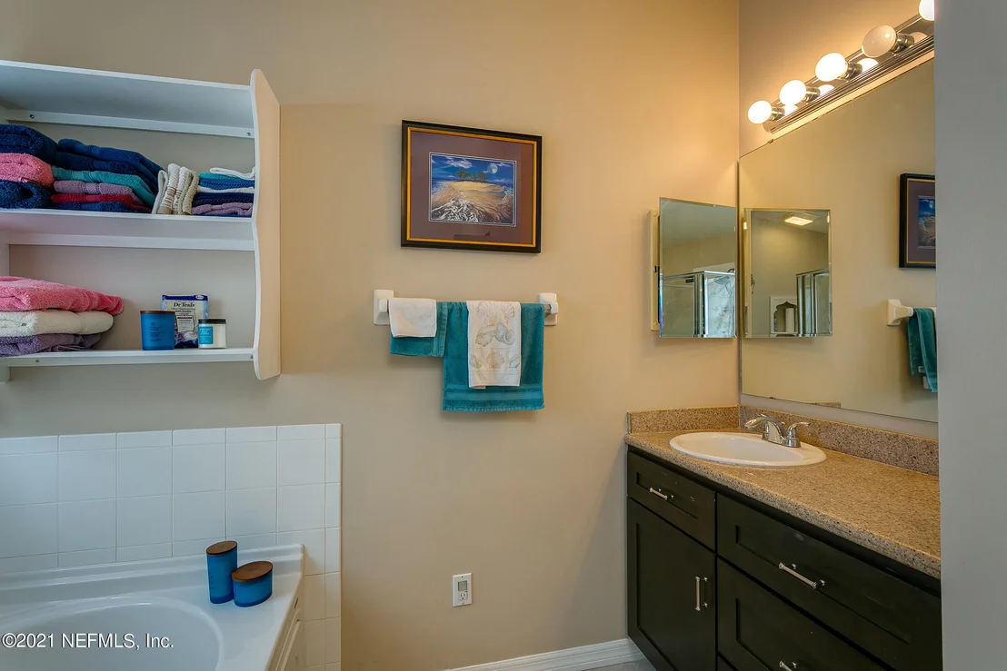 Photo of 453 ISLAND VIEW Circle