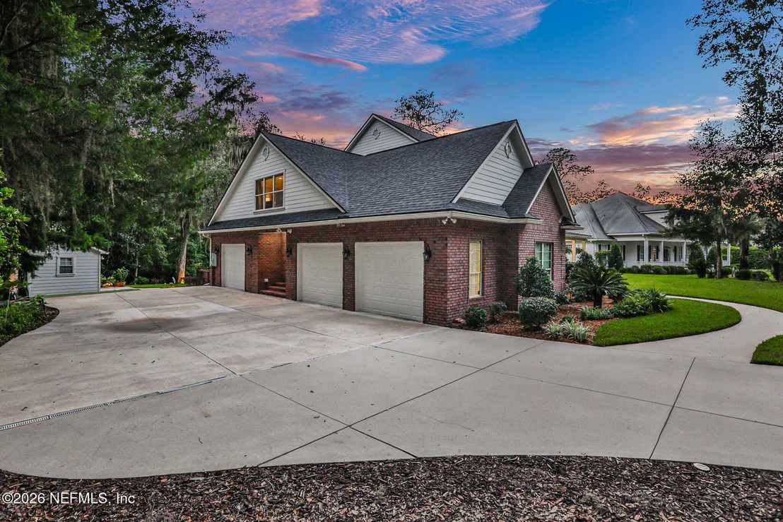 Photo of 696 FREDERIC Drive
