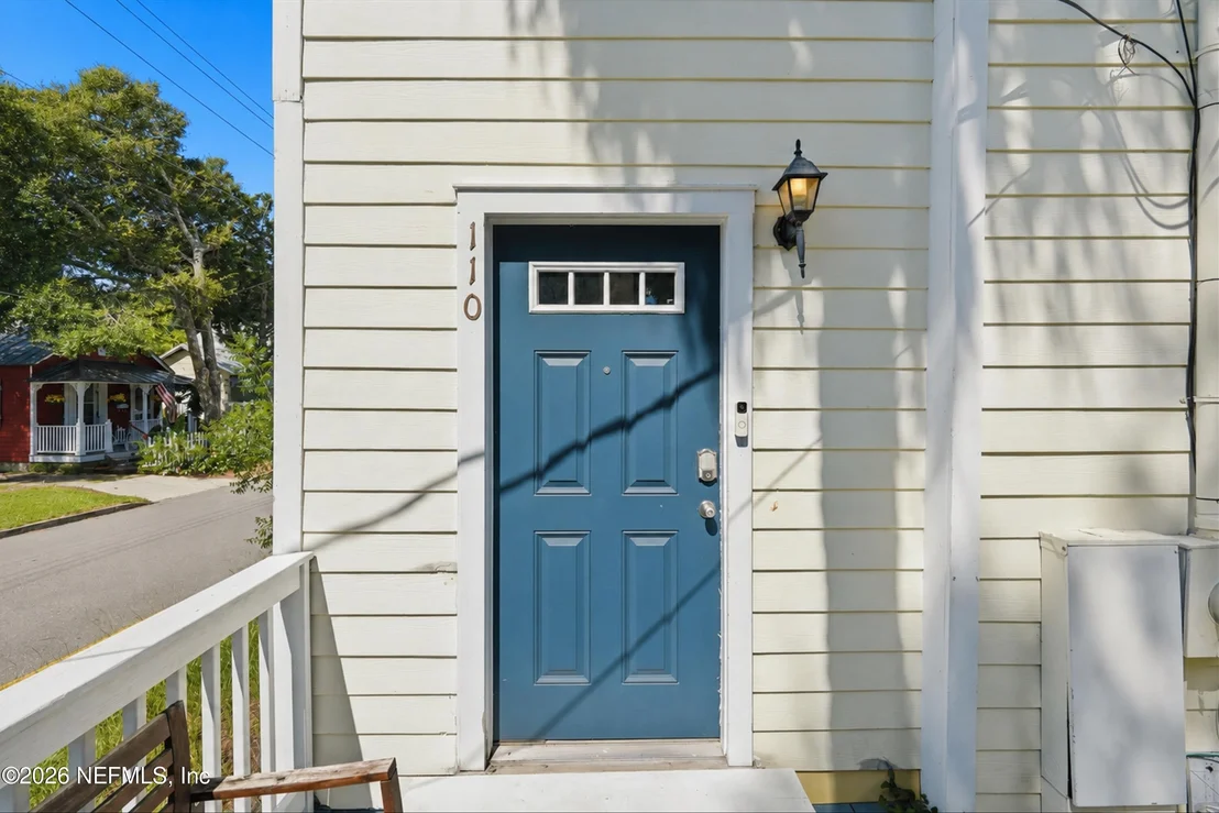 Photo of 110 DE HAVEN Street