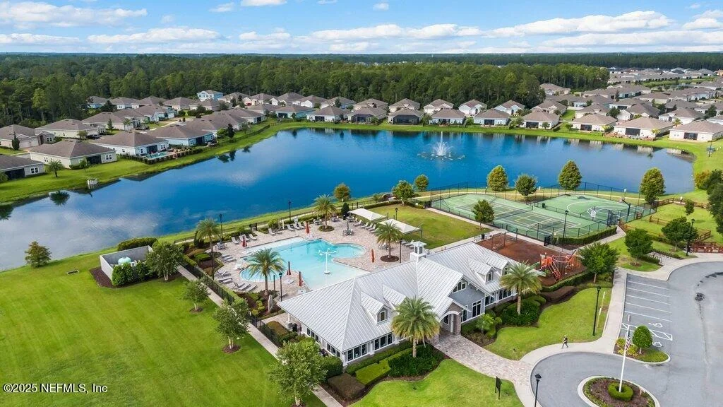 Photo of 1903 AMBERLY Drive