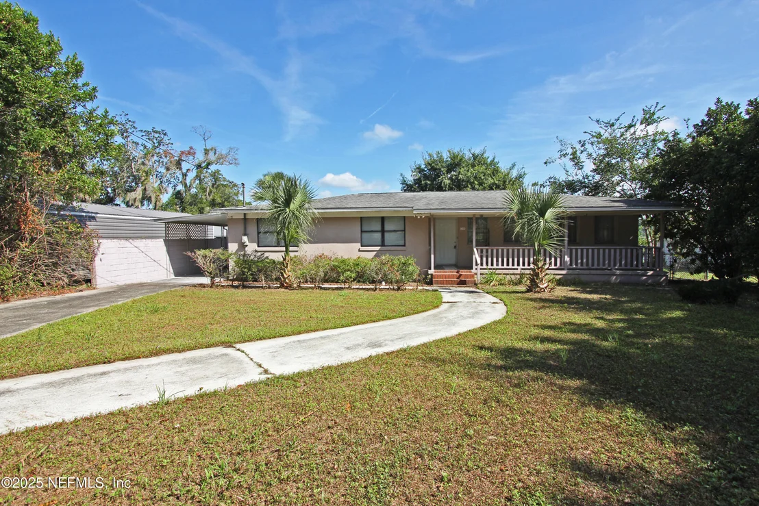 Photo of 4163 TROUT RIVER Boulevard