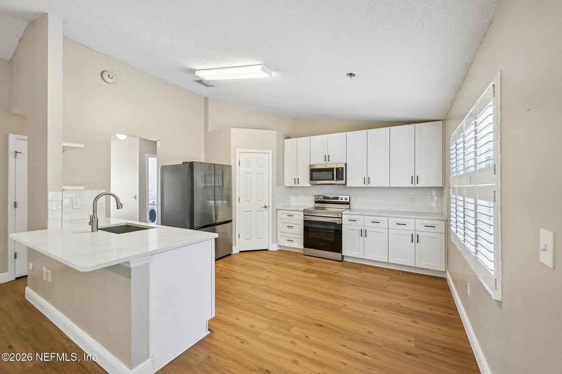 Photo of 2 BIRDSEYE Place
