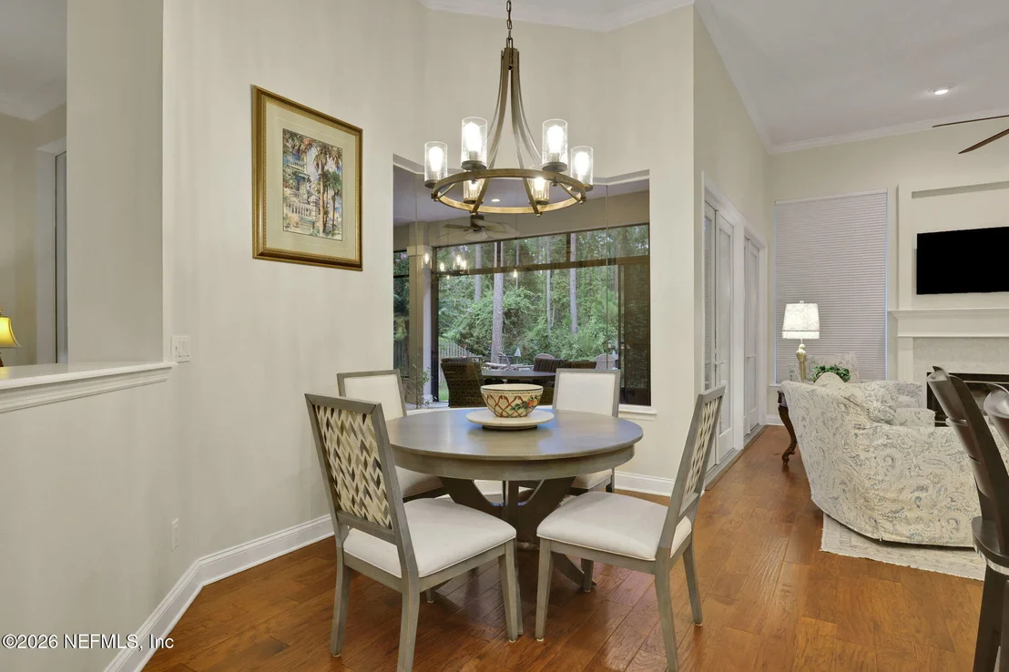 Photo of 513 WETHERBY Lane