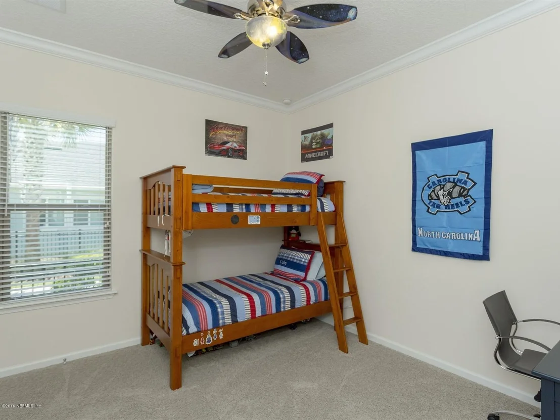 Photo of 324 CAMERON Drive