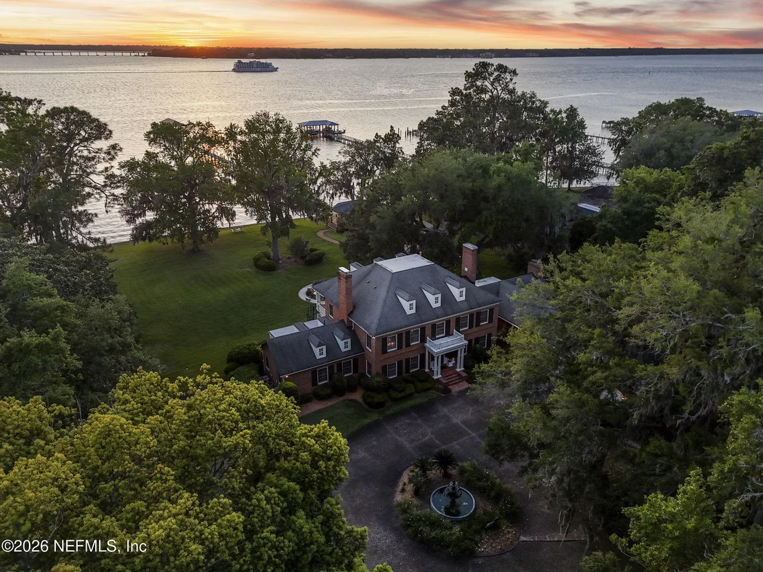 Photo of 13200 MANDARIN Road