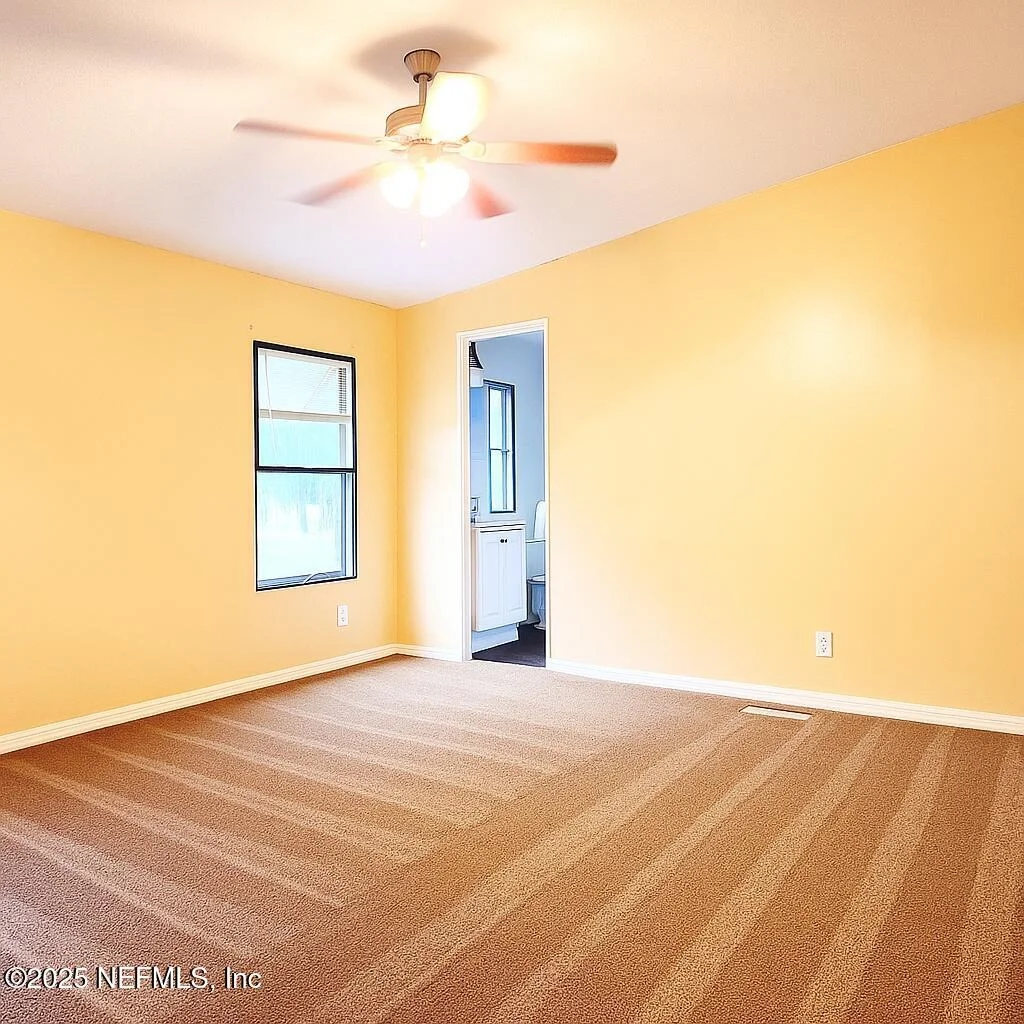 Photo of 651 N STATE ROAD 21