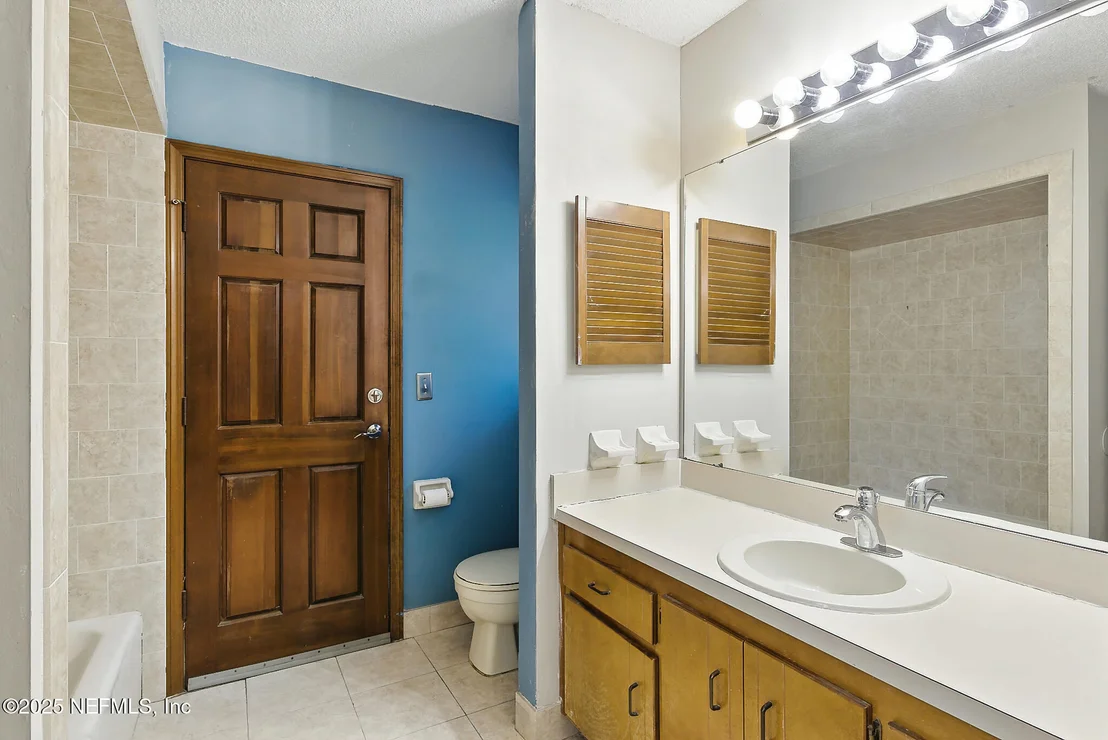 Photo of 440 SEGOVIA Drive