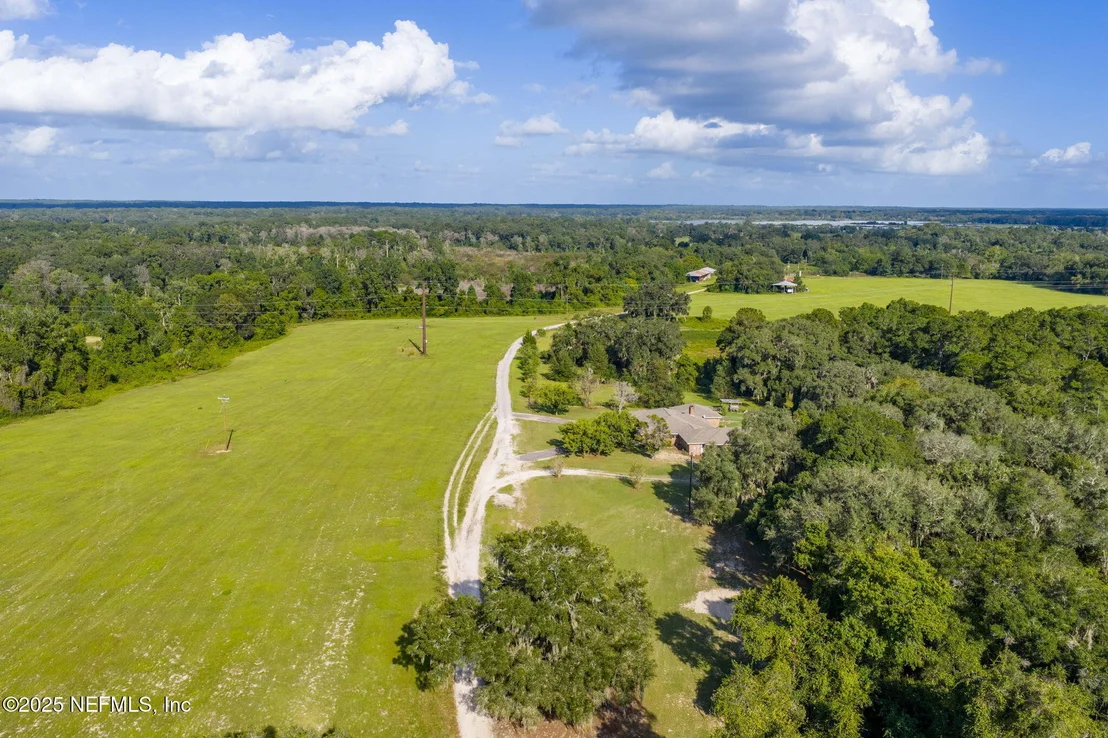 Photo of 105 DAIRY Road