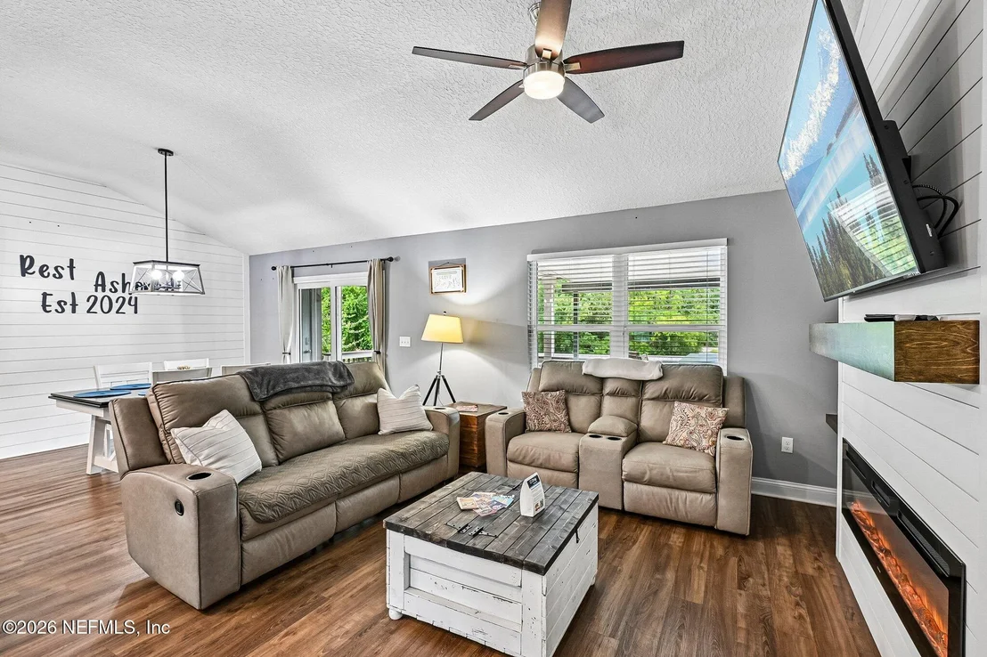 Photo of 4142 SCENIC Drive