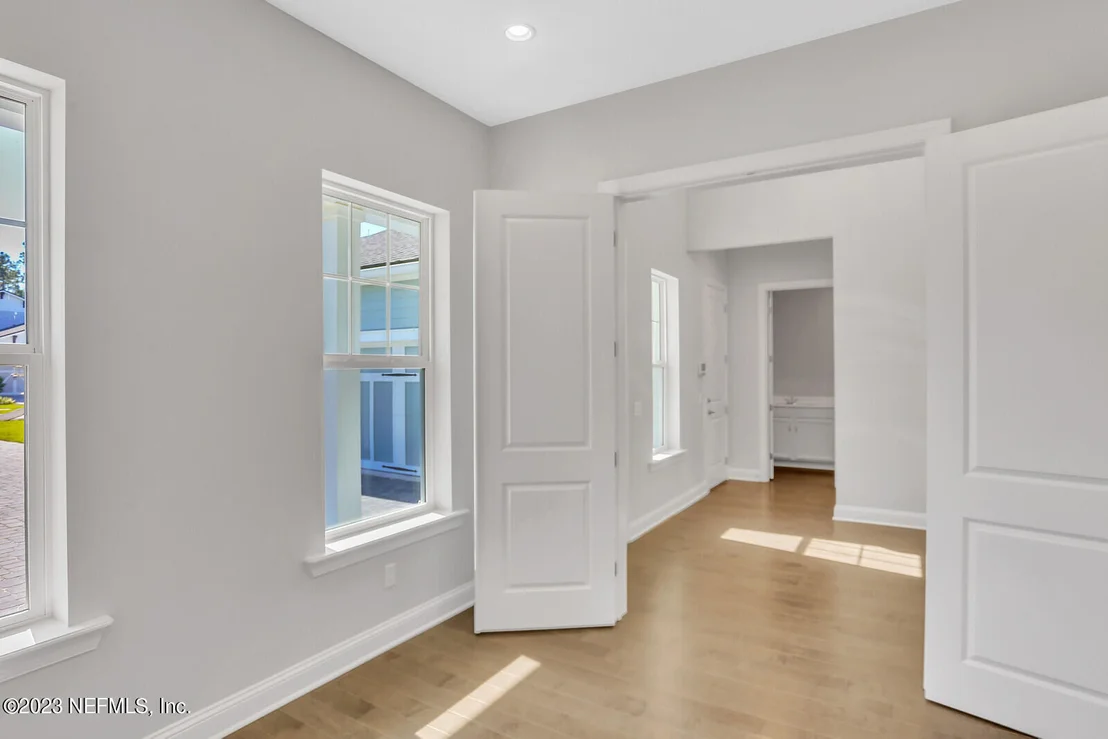 Photo of 557 PINE HAVEN Drive