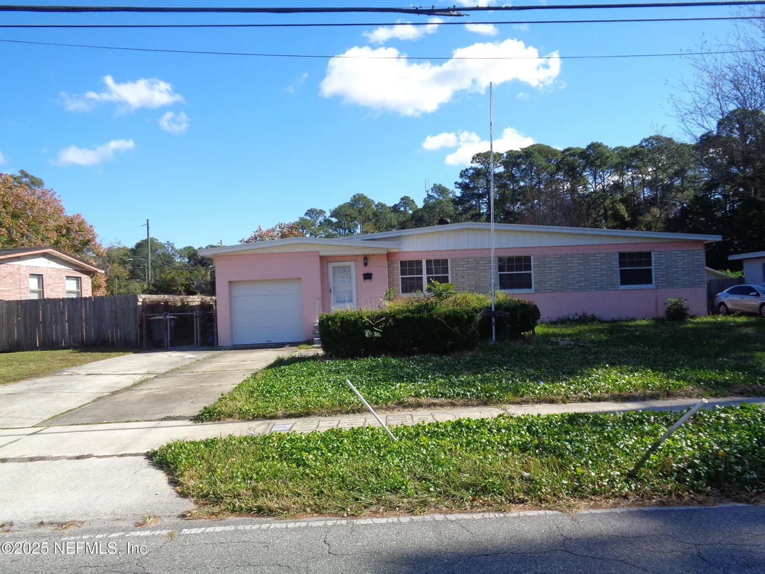 Photo of 2115 EAST Road