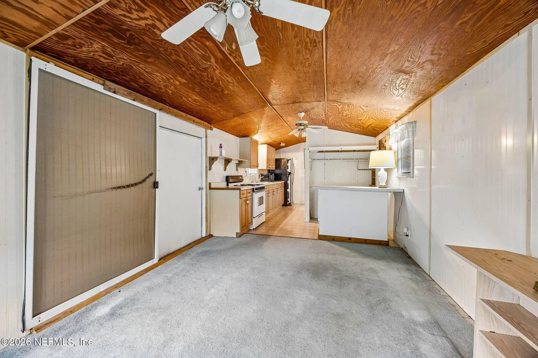 Photo of 15690 SEARS Road