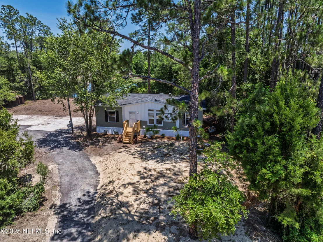 Photo of 106 HOWARD Drive