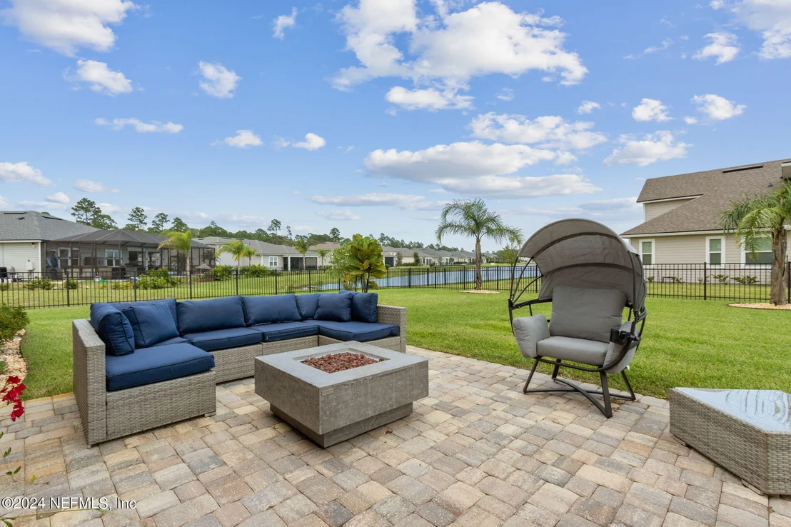 Photo of 85475 FALL RIVER Parkway