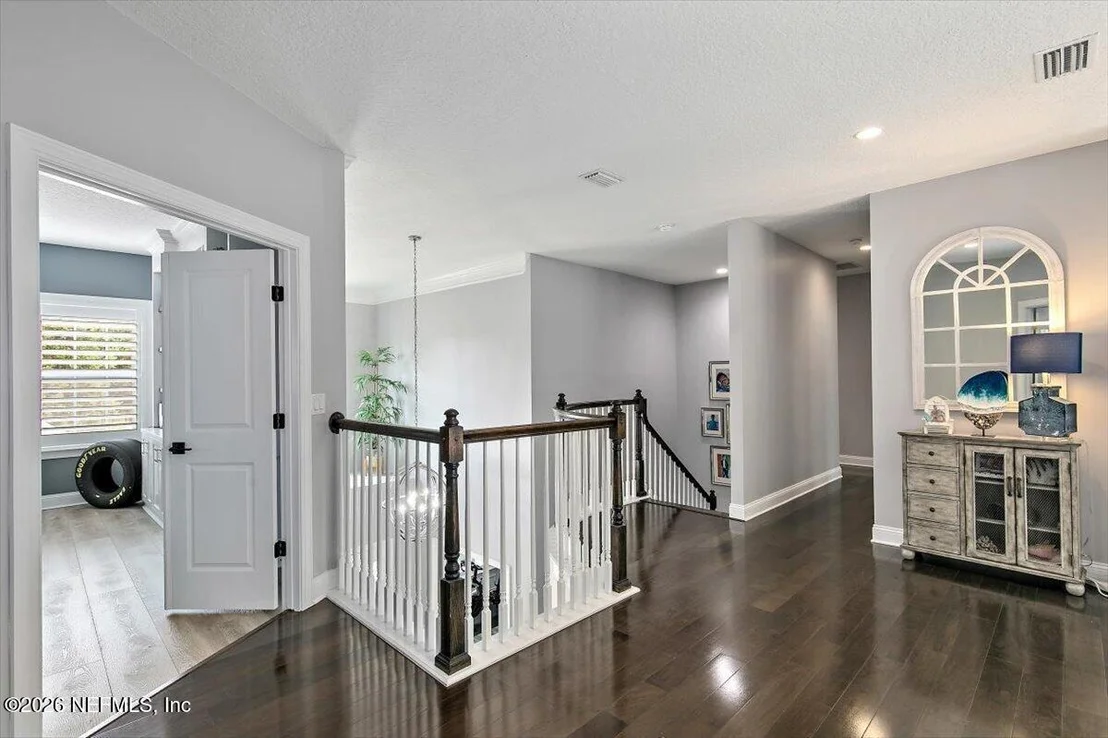 Photo of 485 OLD BLUFF Drive