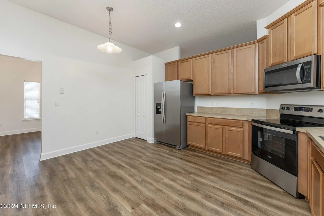 Photo of 393 SANWICK Drive