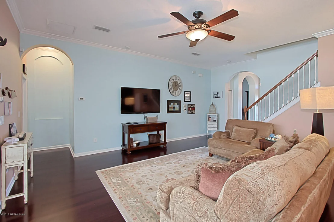 Photo of 290 ROARING BROOK Drive